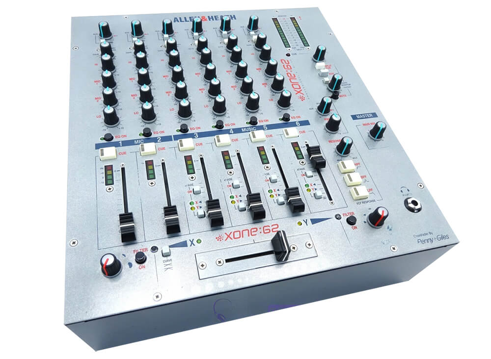 Allen & Heath Xone 62 DJ Mixer 03